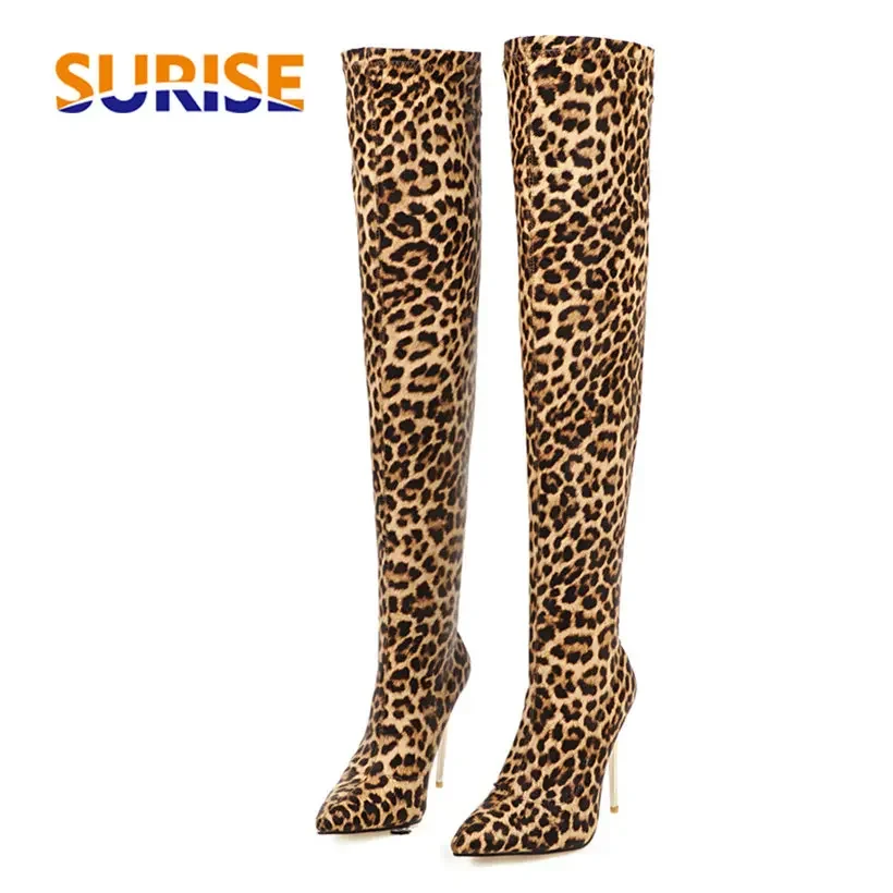 Knee High Sock Women - Plus size estiramento leopardo sobre o